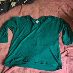 Medium sleeve comfy shirt!